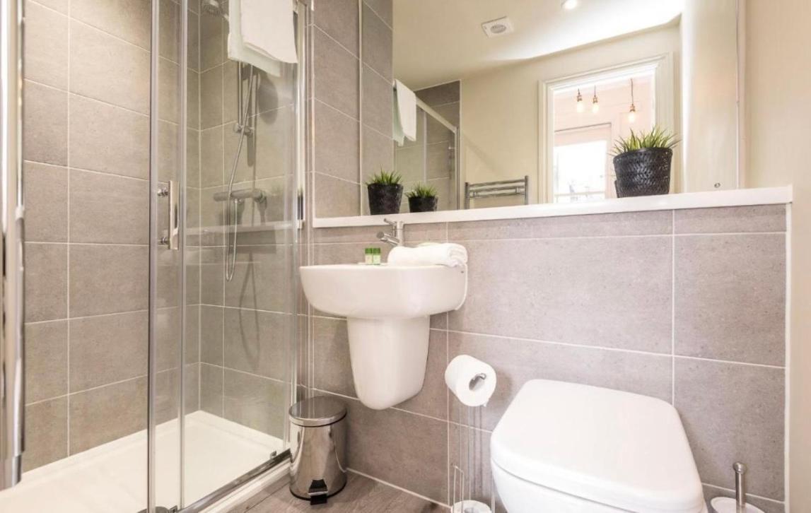 Villa 71 Townhouse By Elite à Liverpool Extérieur photo